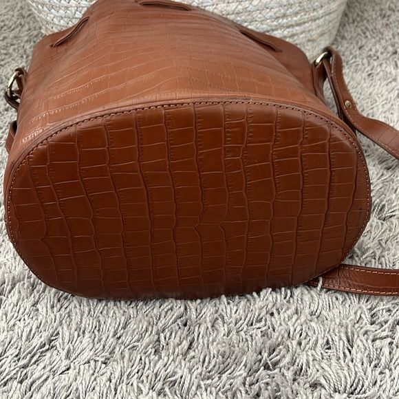 Sezane Farrow Camel Croco Bucket Bag - Picture 10 of 16
